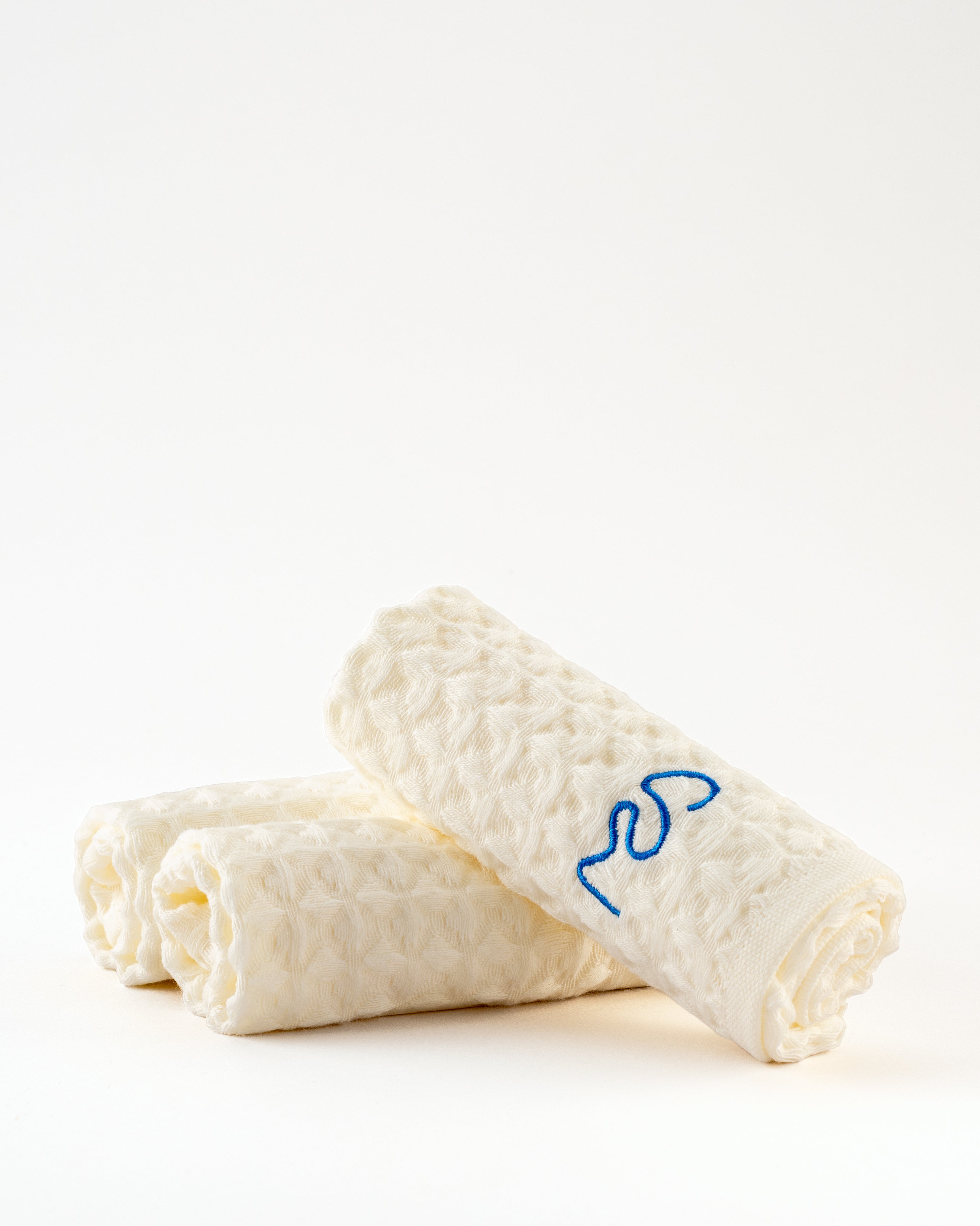 Soft Waffle Cleansing Cloths – Set of 3